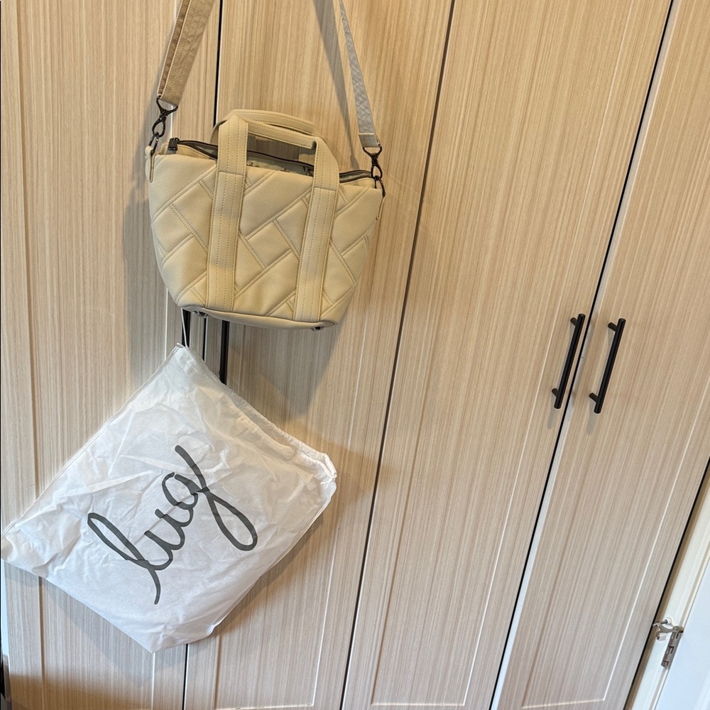 lug dory Quilted Tan Crossbody Mini Tote off white NEW with dust bag - Picture 2 of 3
